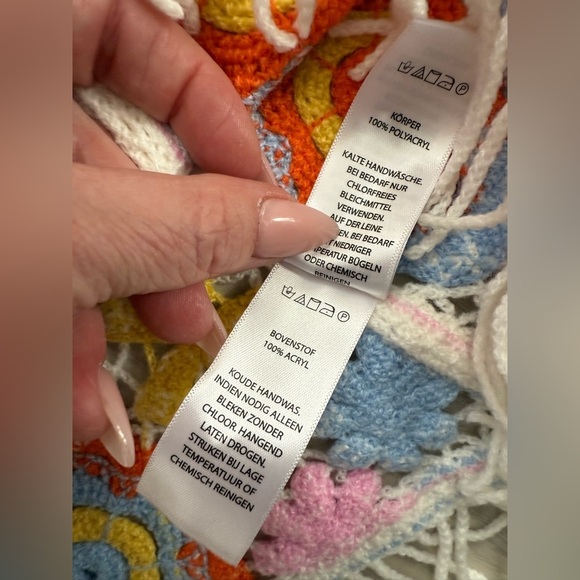 House of Harlow 1960 Crochet Floral Fringe Sweater Boho Festival One Size NWOT - Picture 6 of 6